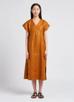 Soeur USHUAIA - Halflange, Linnen Jurk Met V-hals | Bruin